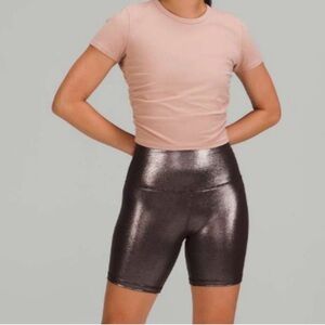 Lululemon Align High-Rise Short 8" in Shine Radiate Foil Print in French Press